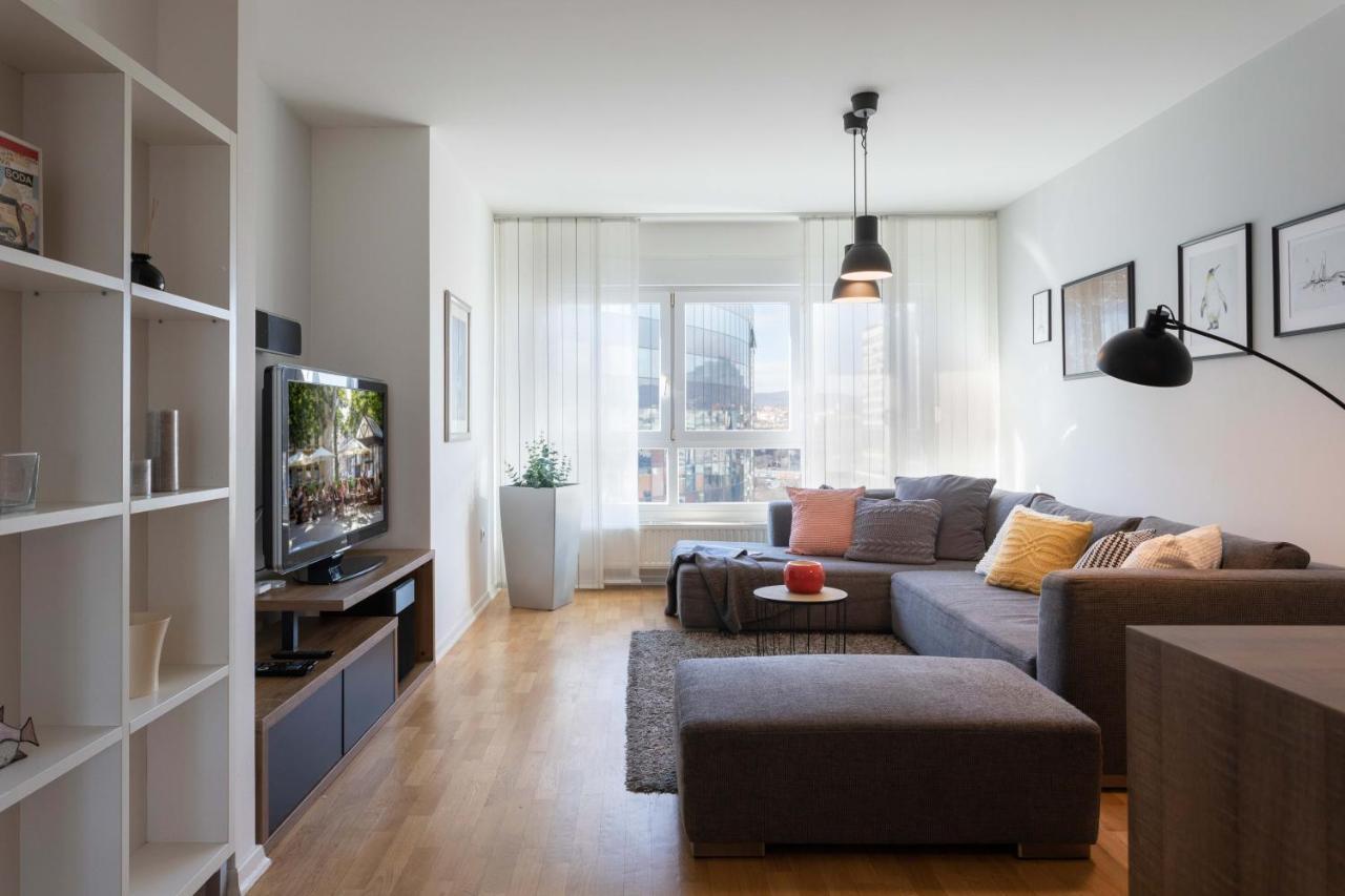 Spacious Apartment In Radnicka Business Zone - Free Parking Zagreb Extérieur photo